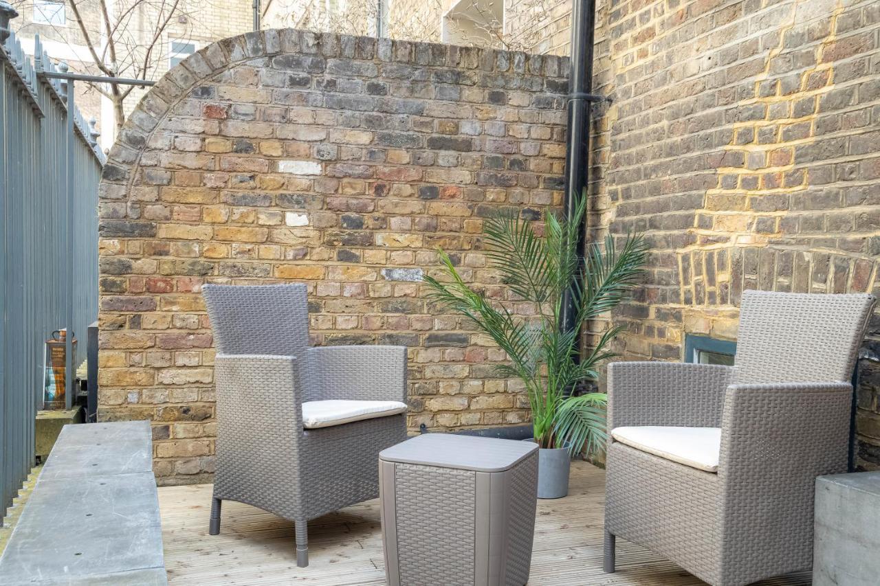 Liverpool St Three Bedroom Near Tube Station * Londra